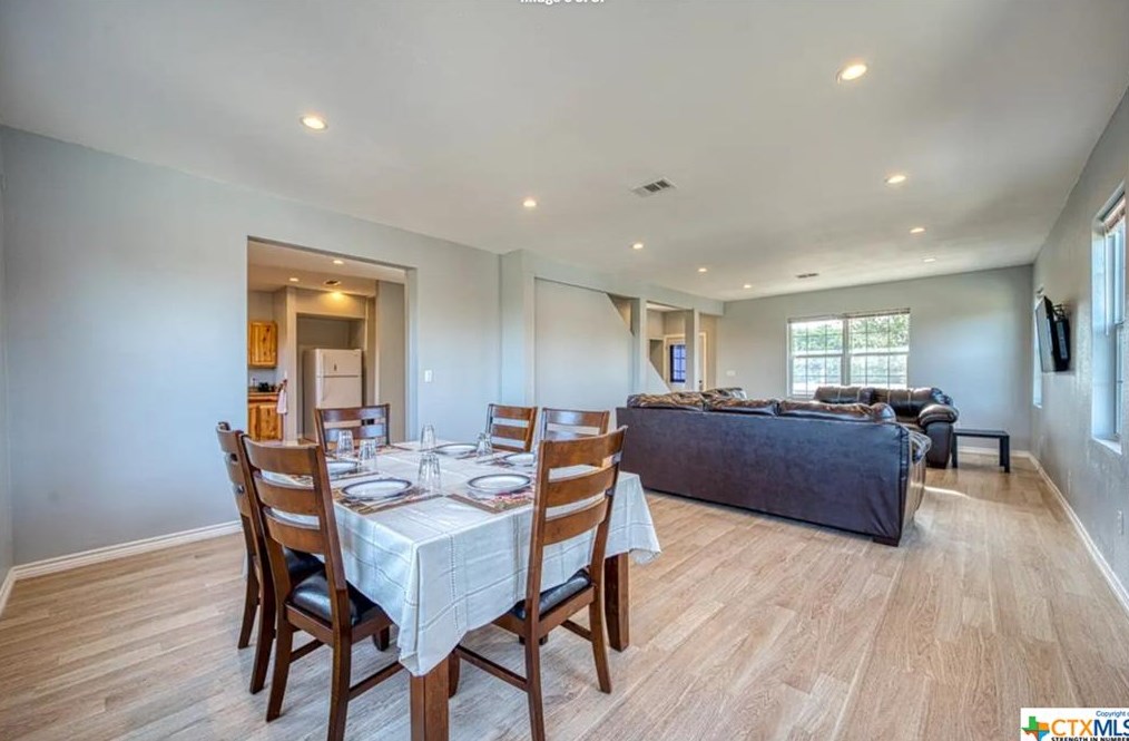 729 Clay Rdg, New Braunfels TX  78133-2558 exterior