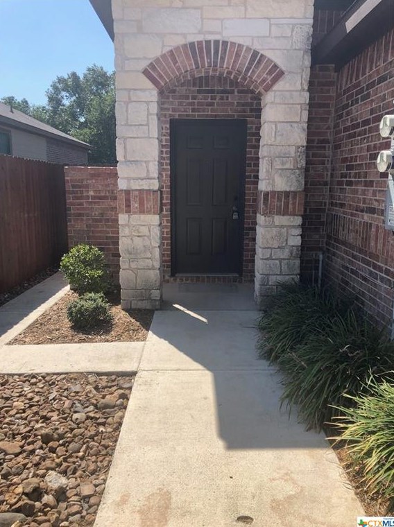 614 Creekside Cir, New Braunfels TX  78130-6446 exterior