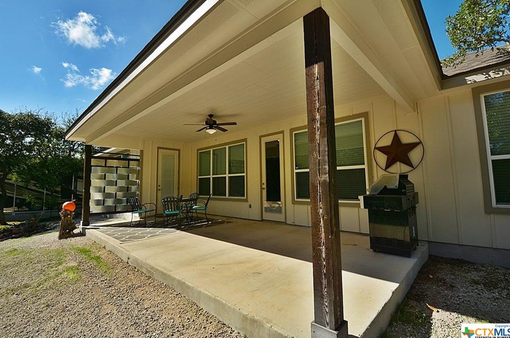 1411 Rocky Rdg Loop, New Braunfels TX exterior