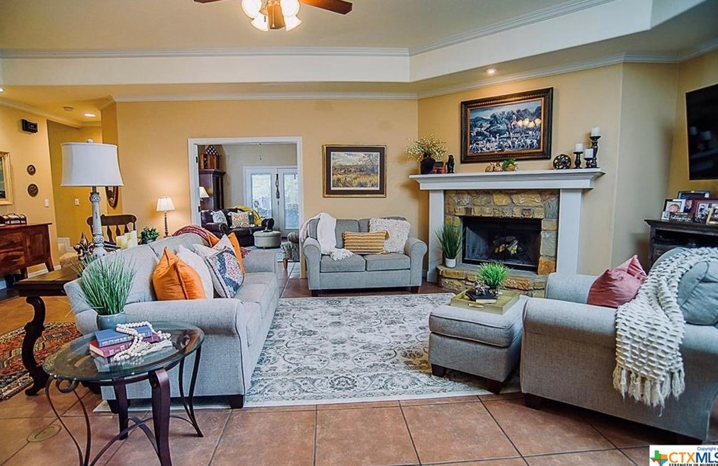 10110 Kopplin Rd, New Braunfels TX 78132-4668 exterior