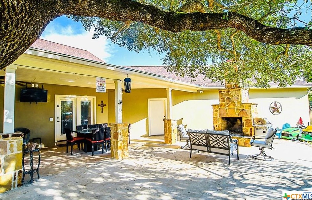 10110 Kopplin Rd, New Braunfels TX 78132-4668 exterior