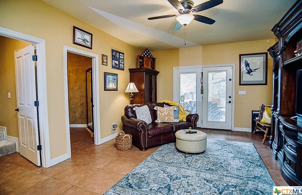 10110 Kopplin Rd, New Braunfels TX 78132-4668 exterior