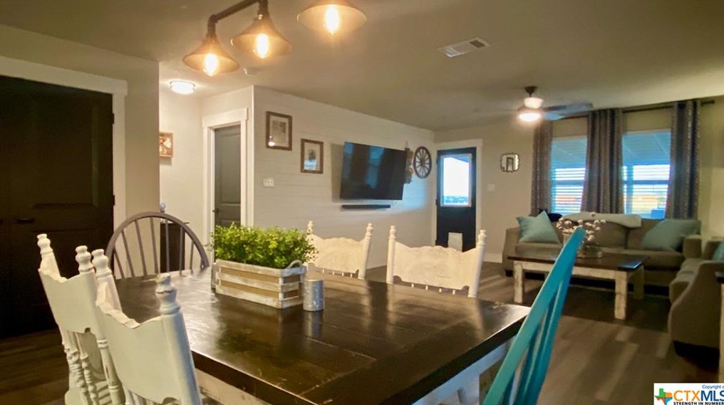 330 Kowald Ln, New Braunfels TX 78130-2516 exterior