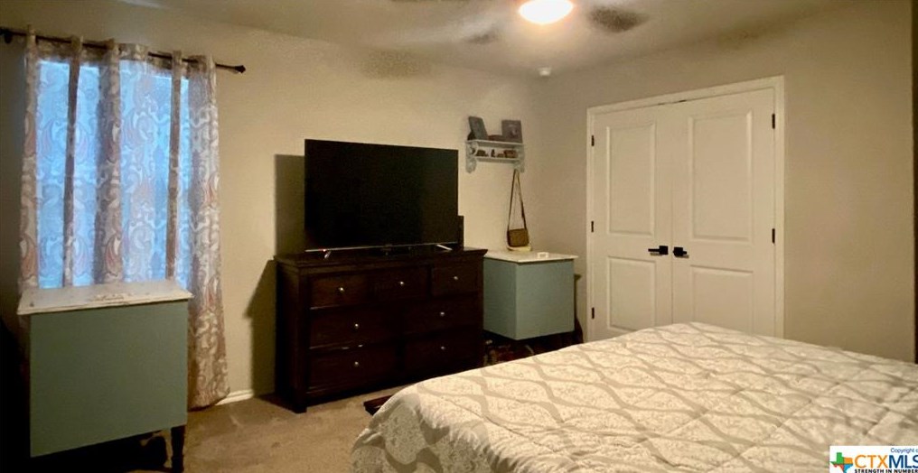 330 Kowald Ln, New Braunfels TX 78130-2516 exterior