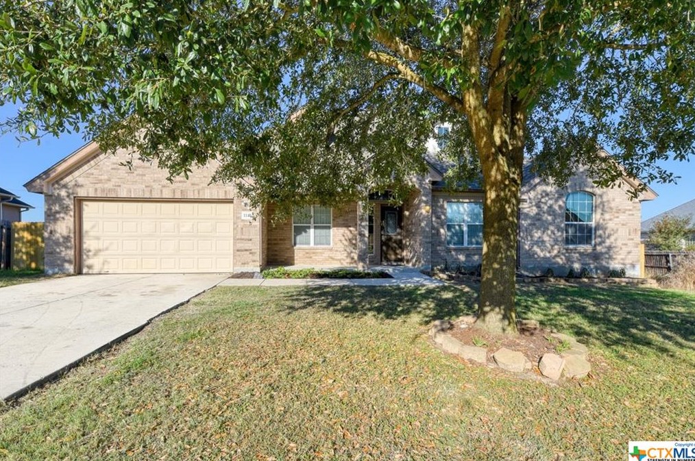 1140 Cherry Hl, New Braunfels TX  78130-1204 exterior