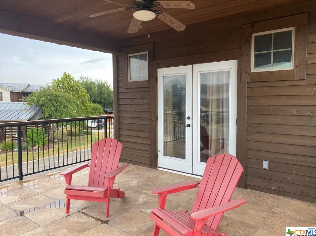 1622 Gruene Vineyard Xing, New Braunfels TX  78130-2772 exterior