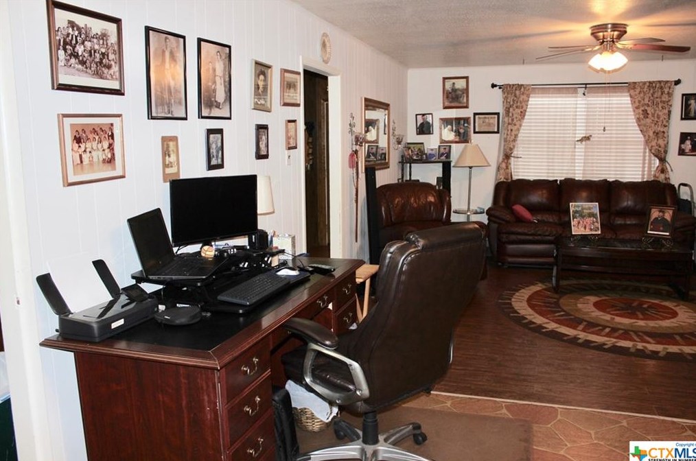 187 Central Ave, New Braunfels TX 78130-4118 exterior