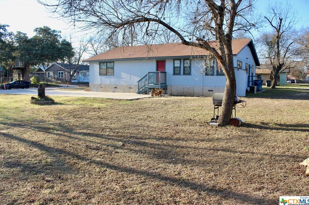 187 Central Ave, New Braunfels TX 78130-4118 exterior