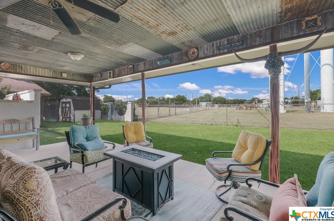 1340 Summerwood Dr, New Braunfels TX 78130-3625 exterior