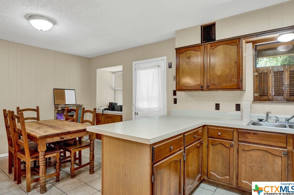 221 Gruene Rd, New Braunfels TX  78130-3213 exterior