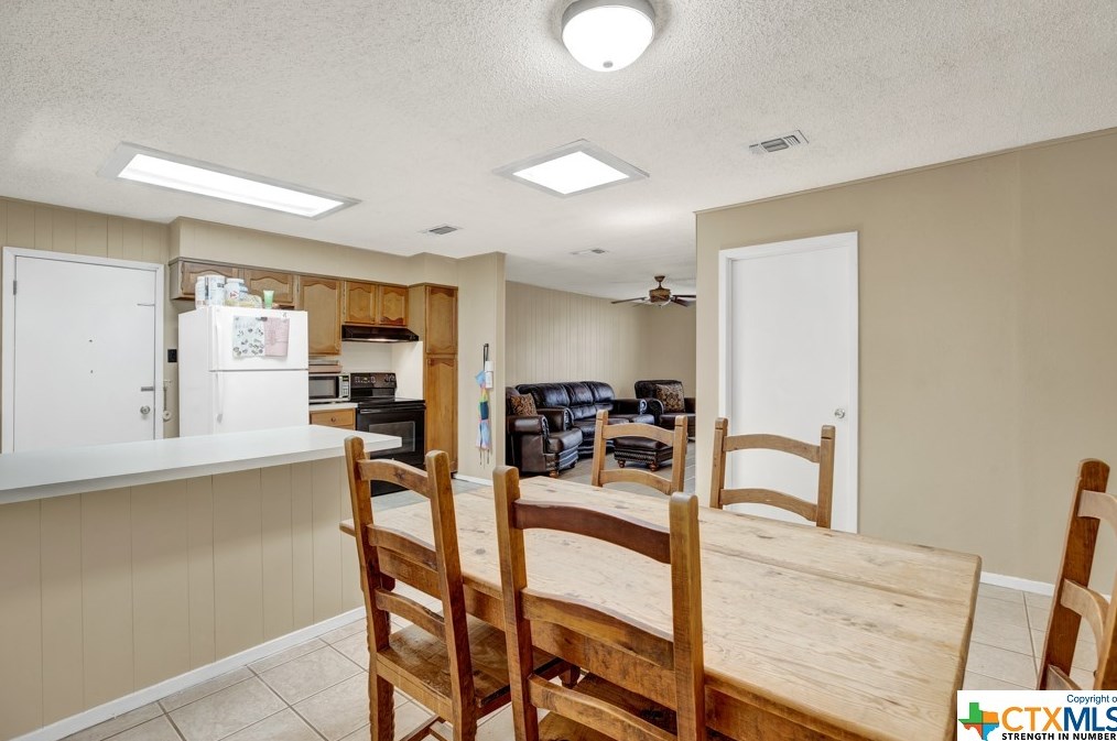 221 Gruene Rd, New Braunfels TX  78130-3213 exterior