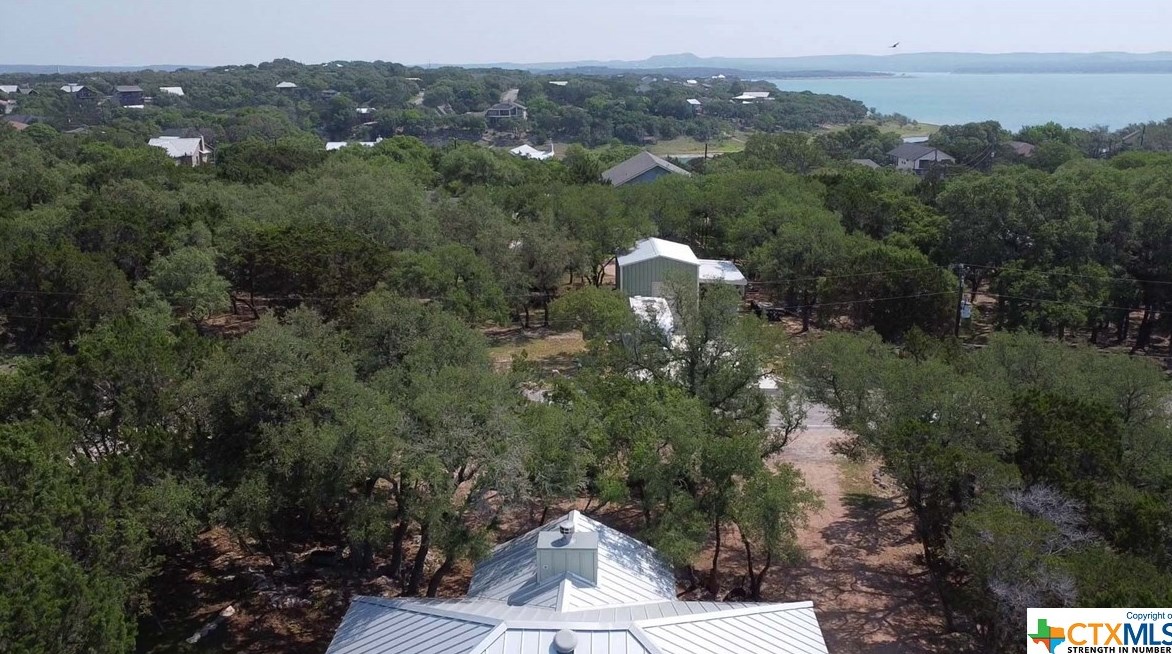 648 Mockingbird Dr, New Braunfels TX 78133-3698 exterior