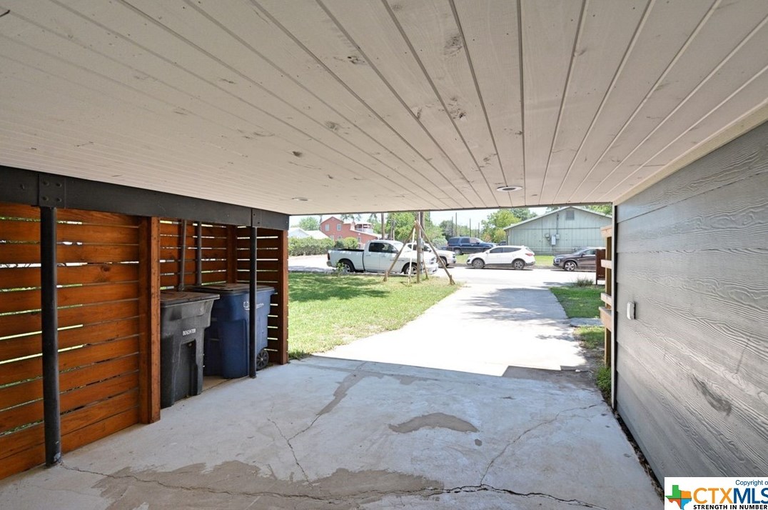 2902 Katy St, New Braunfels TX 78130-6317 exterior