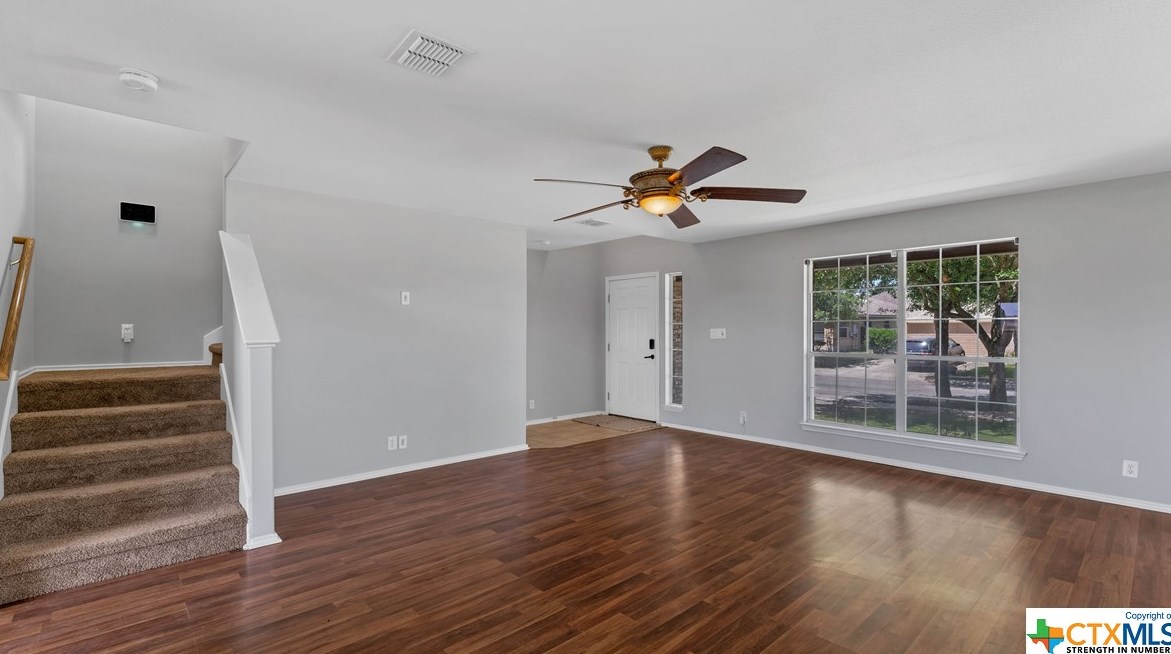 2492 Medina Dr, New Braunfels TX 78130-3195 exterior