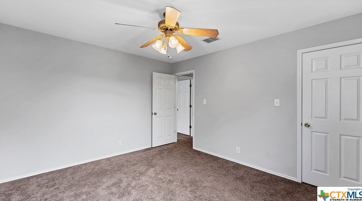 2492 Medina Dr, New Braunfels TX 78130-3195 exterior