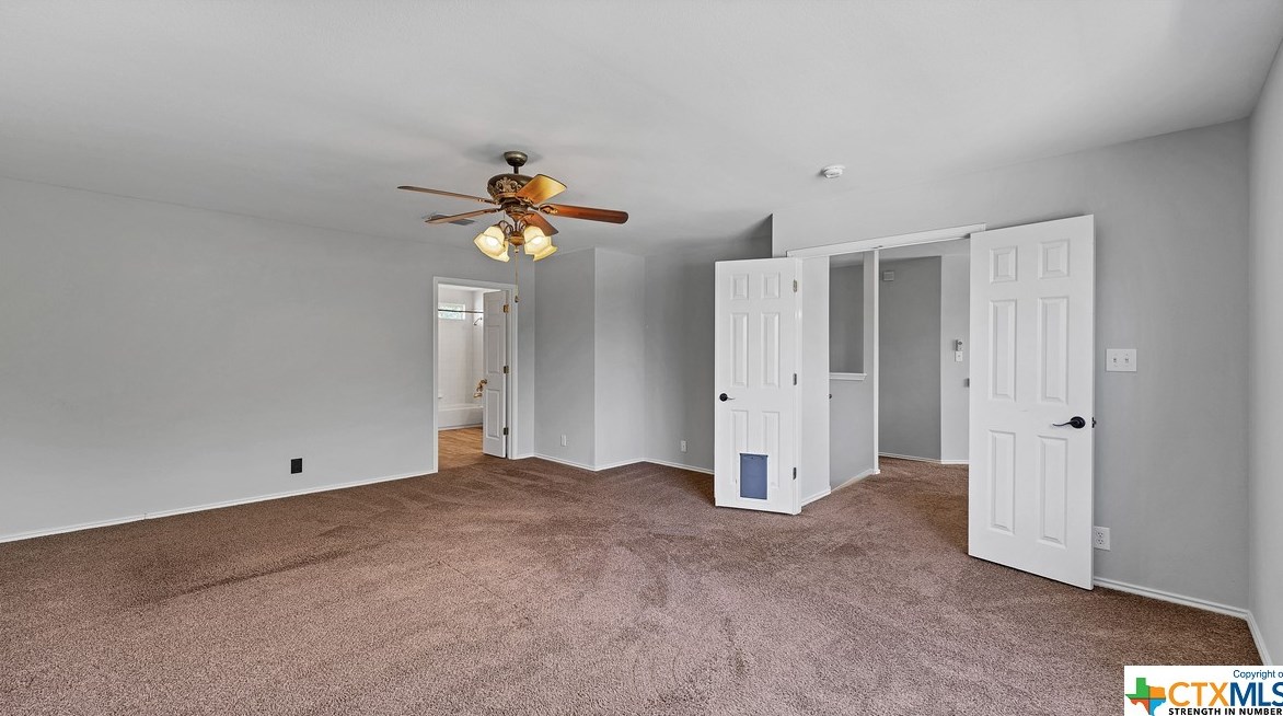 2492 Medina Dr, New Braunfels TX 78130-3195 exterior