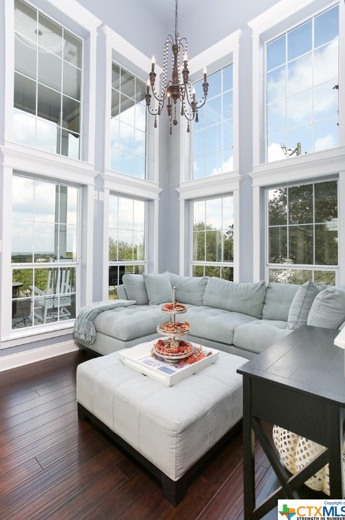 1075 Colleen Dr, New Braunfels TX 78133-5327 exterior