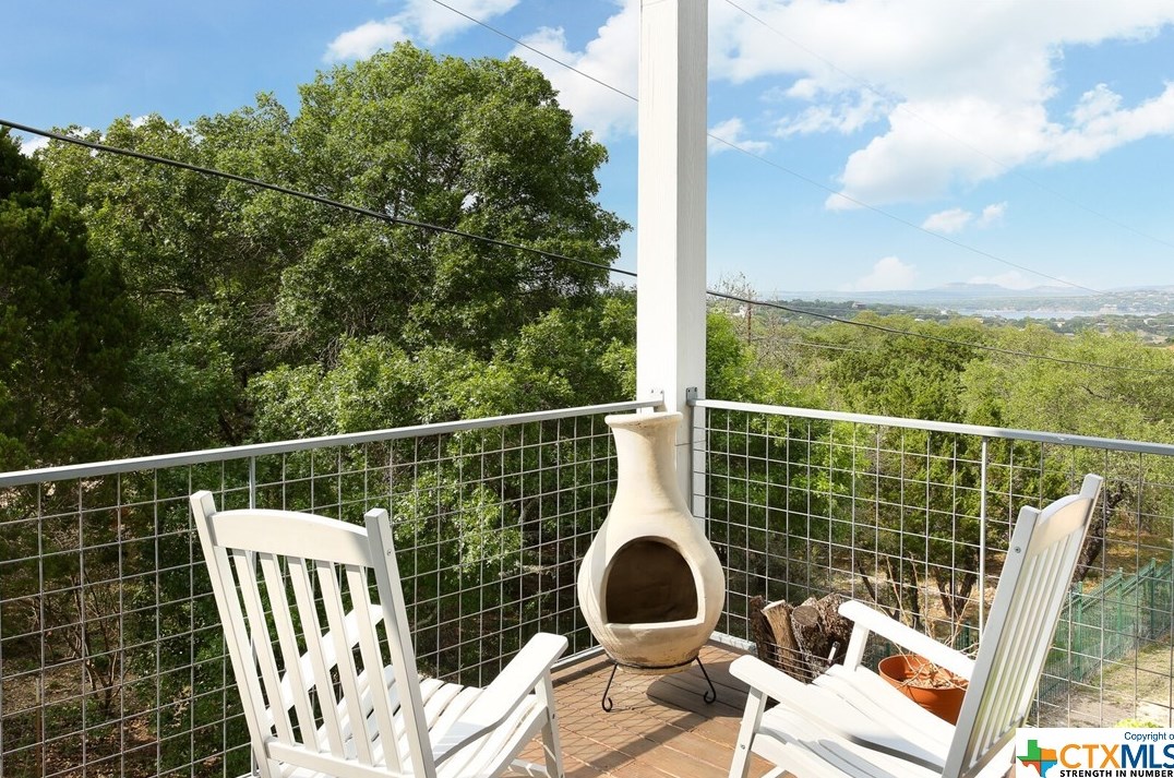 1075 Colleen Dr, New Braunfels TX 78133-5327 exterior