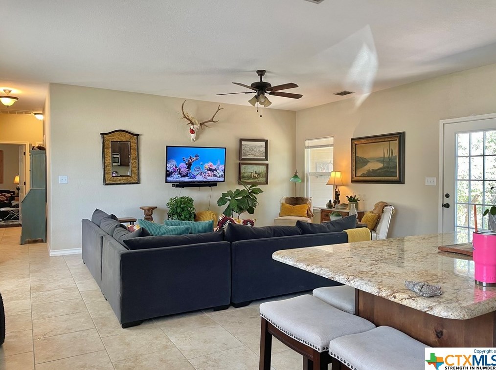 1131 Rocky Ridge Loop, New Braunfels TX  78133-1939 exterior