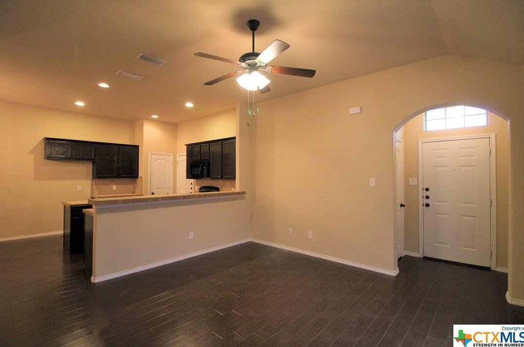 295 Rosalie Dr, New Braunfels TX  78130-3489 exterior