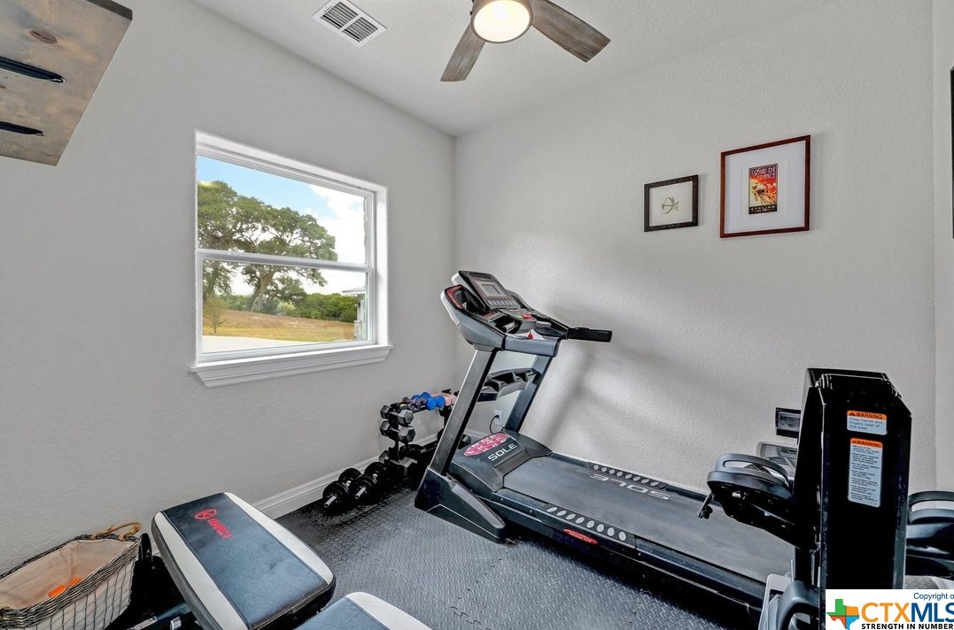 546 Riv Chase Way, New Braunfels TX 78132-6300 exterior