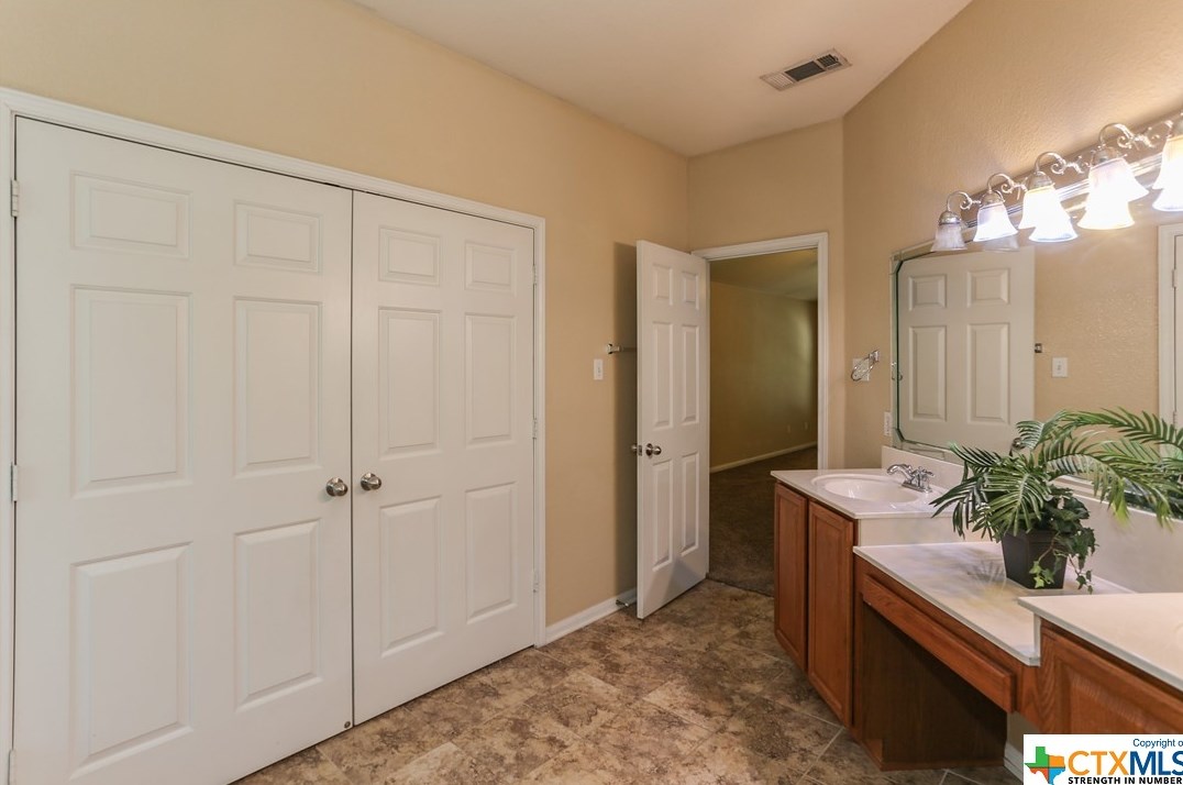 104 Deer Horn Pass, Killeen TX  76548-2469 exterior