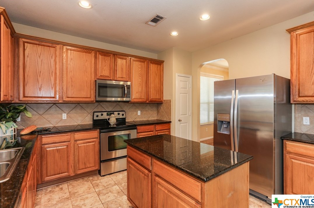 104 Deer Horn Pass, Killeen TX  76548-2469 exterior