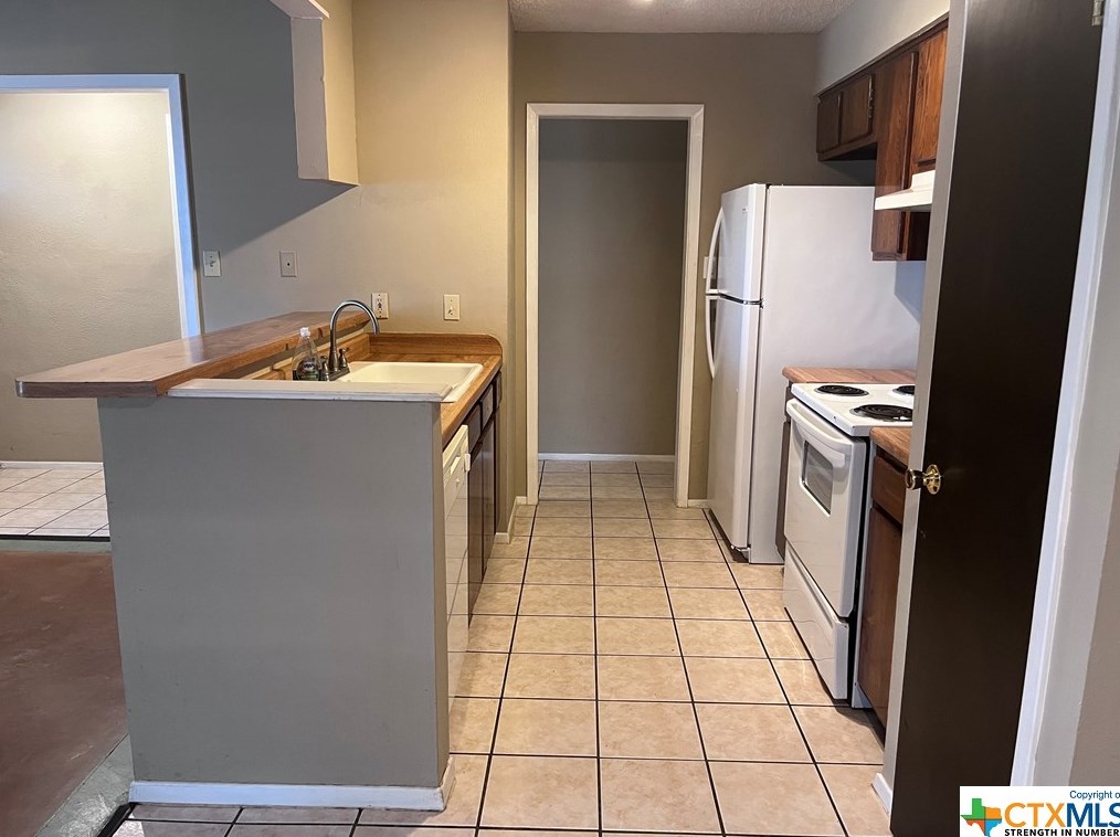 1500 Earle St, San Marcos TX  78666-2634 exterior