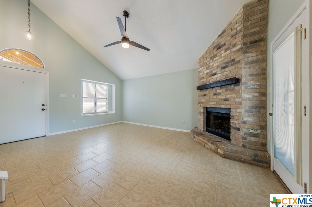 1913 Ramona Cir, San Marcos TX 78666-2226 exterior