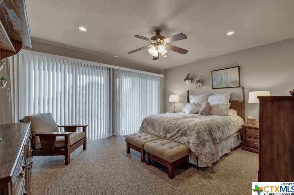 2078 Colleen Dr, New Braunfels TX 78133-5336 exterior