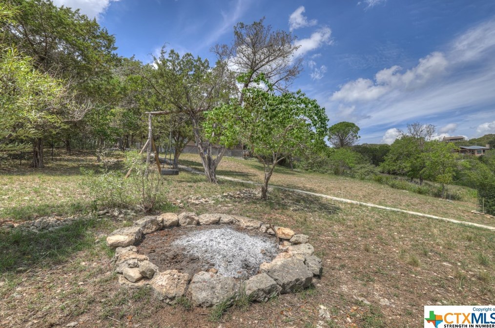 2078 Colleen Dr, New Braunfels TX 78133-5336 exterior