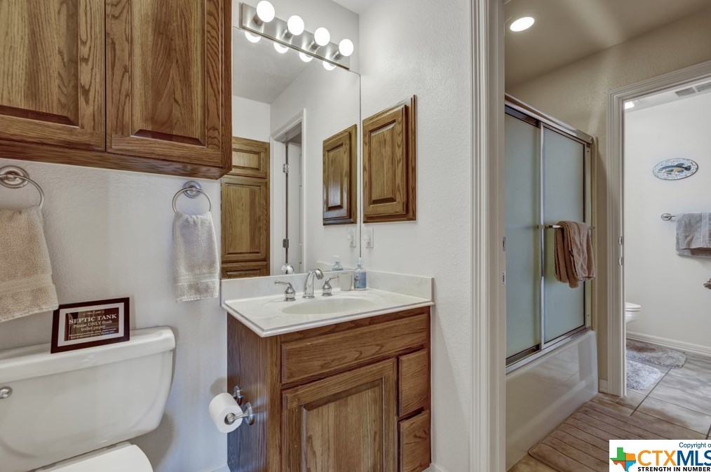 2078 Colleen Dr, New Braunfels TX 78133-5336 exterior