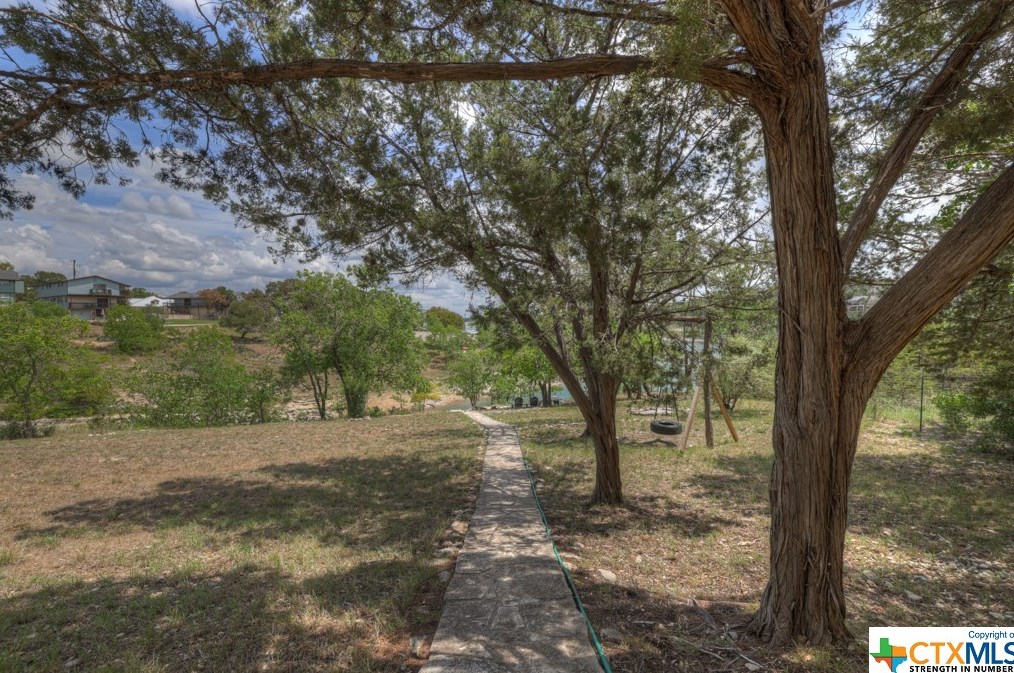 2078 Colleen Dr, New Braunfels TX 78133-5336 exterior