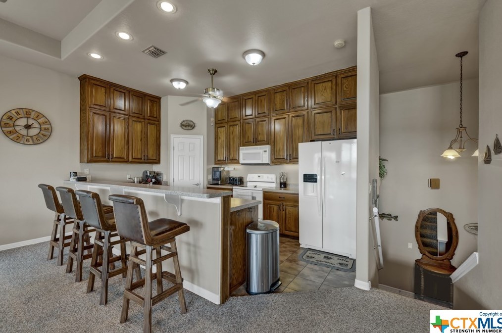 2078 Colleen Dr, New Braunfels TX 78133-5336 exterior