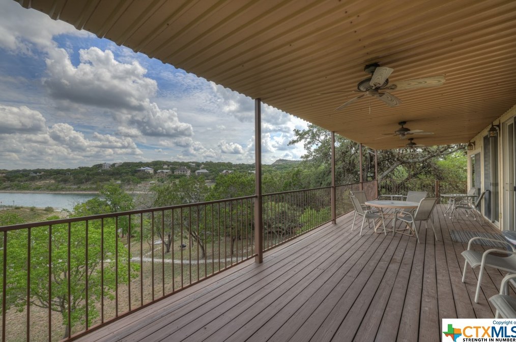 2078 Colleen Dr, New Braunfels TX 78133-5336 exterior