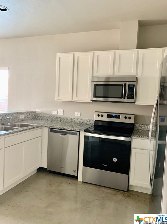 2039 Ranch Estates Blvd, New Braunfels TX  78130-9073 exterior