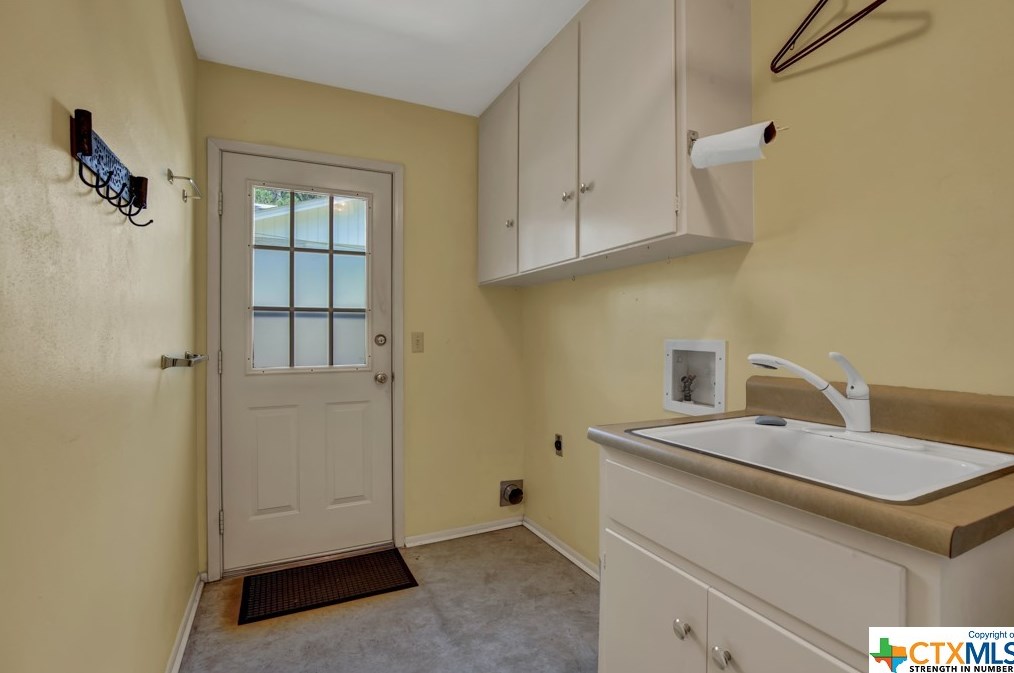 810 Timber Dr, New Braunfels TX 78130-6629 exterior