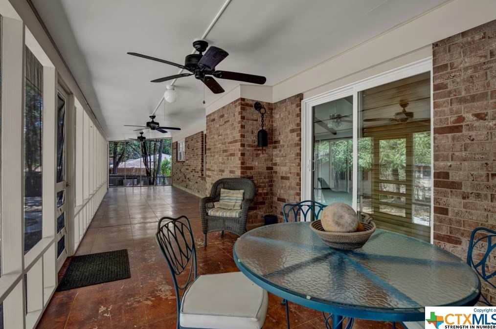 810 Timber Dr, New Braunfels TX 78130-6629 exterior