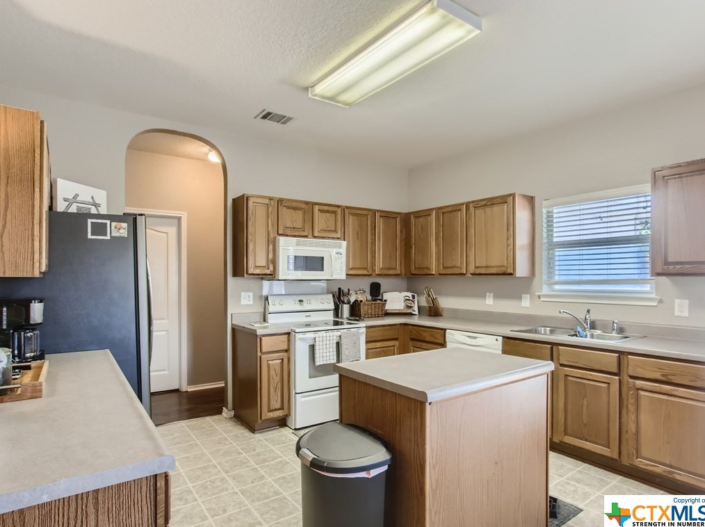 224 San Saba, New Braunfels TX 78130-2999 exterior