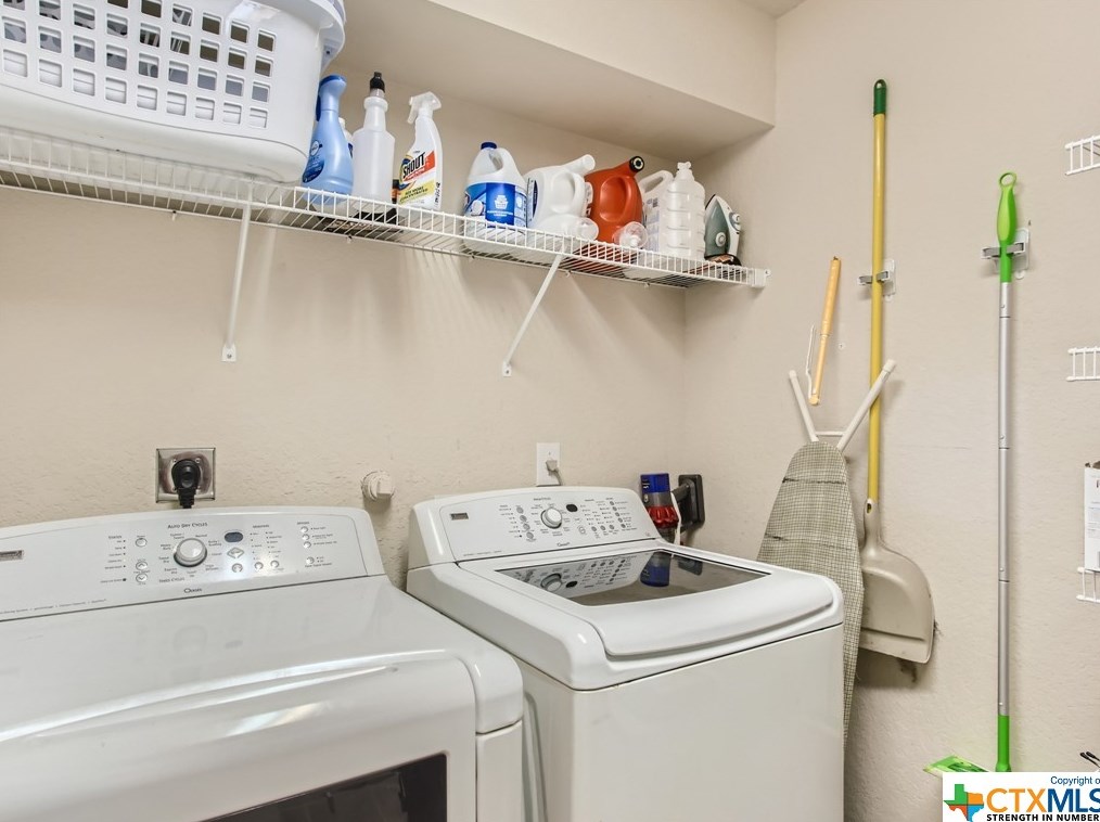 224 San Saba, New Braunfels TX 78130-2999 exterior