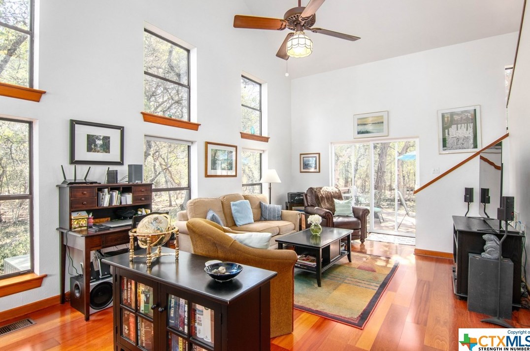 1360 Misty Holw, New Braunfels TX 78132-2488 exterior