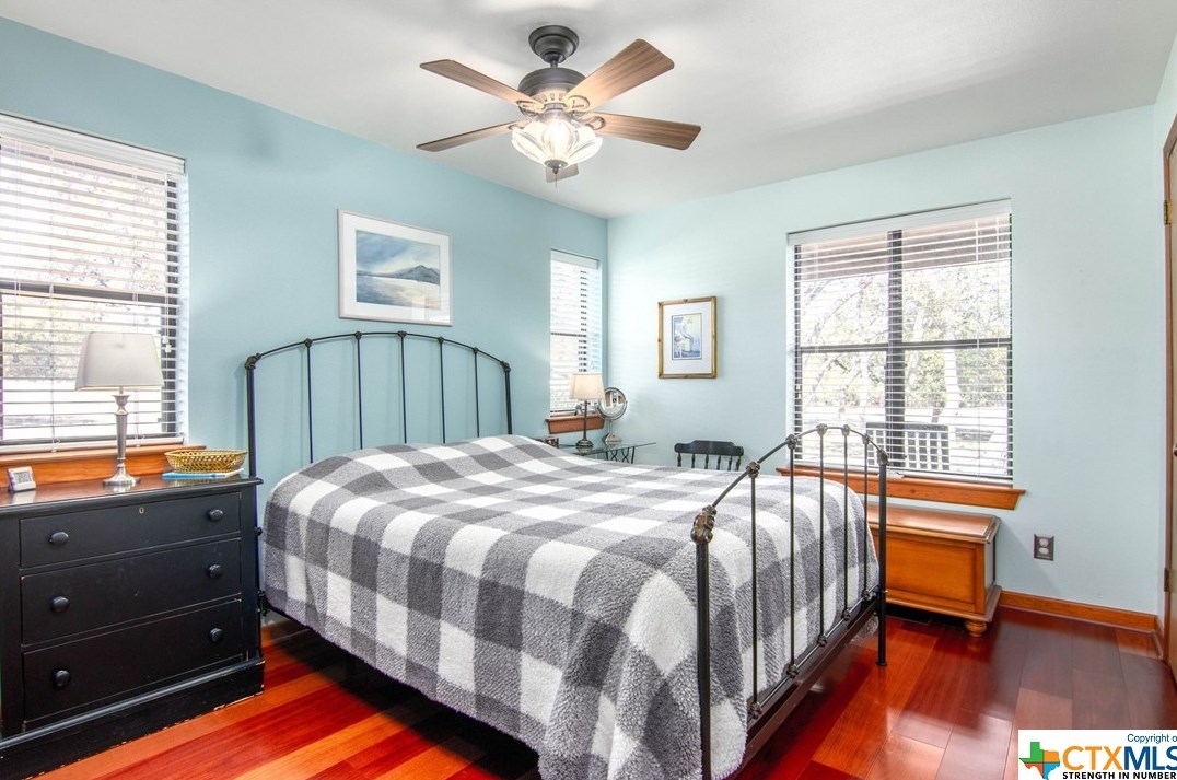 1360 Misty Holw, New Braunfels TX 78132-2488 exterior