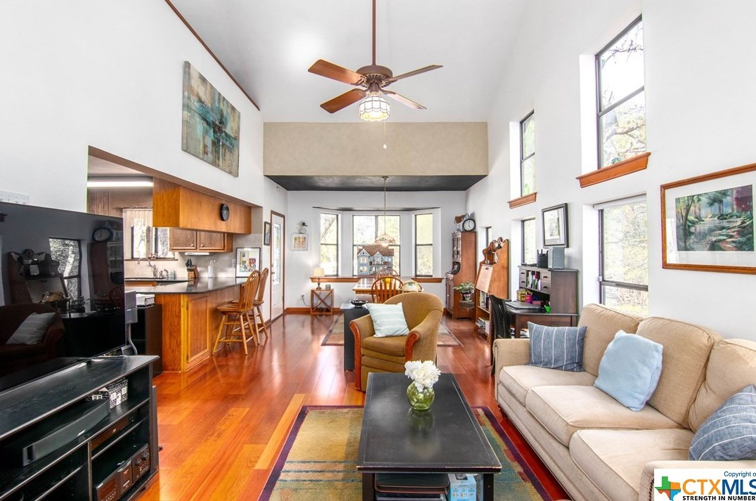 1360 Misty Holw, New Braunfels TX 78132-2488 exterior