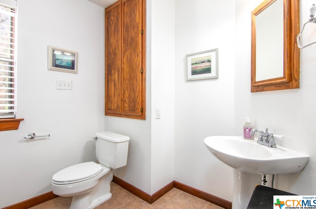 1360 Misty Holw, New Braunfels TX 78132-2488 exterior