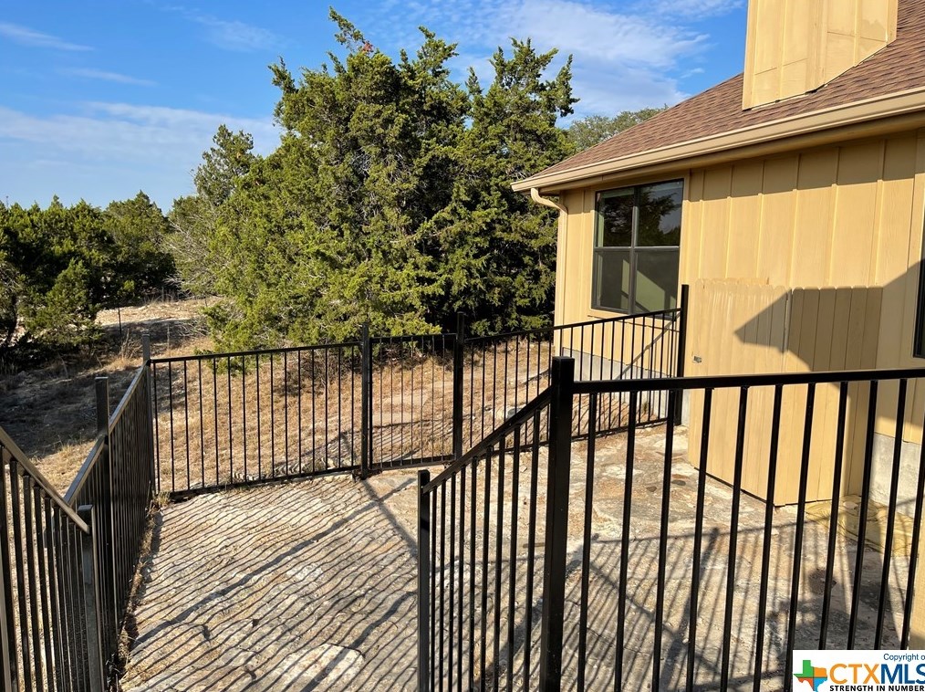 632 Lasso Loop, New Braunfels TX 78133-1980 exterior