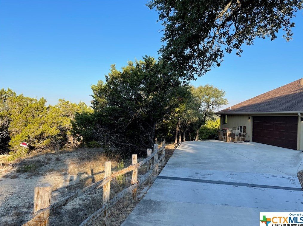 632 Lasso Loop, New Braunfels TX 78133-1980 exterior