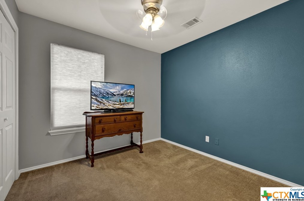 1740 Logans Pass, New Braunfels TX 78130-7707 exterior