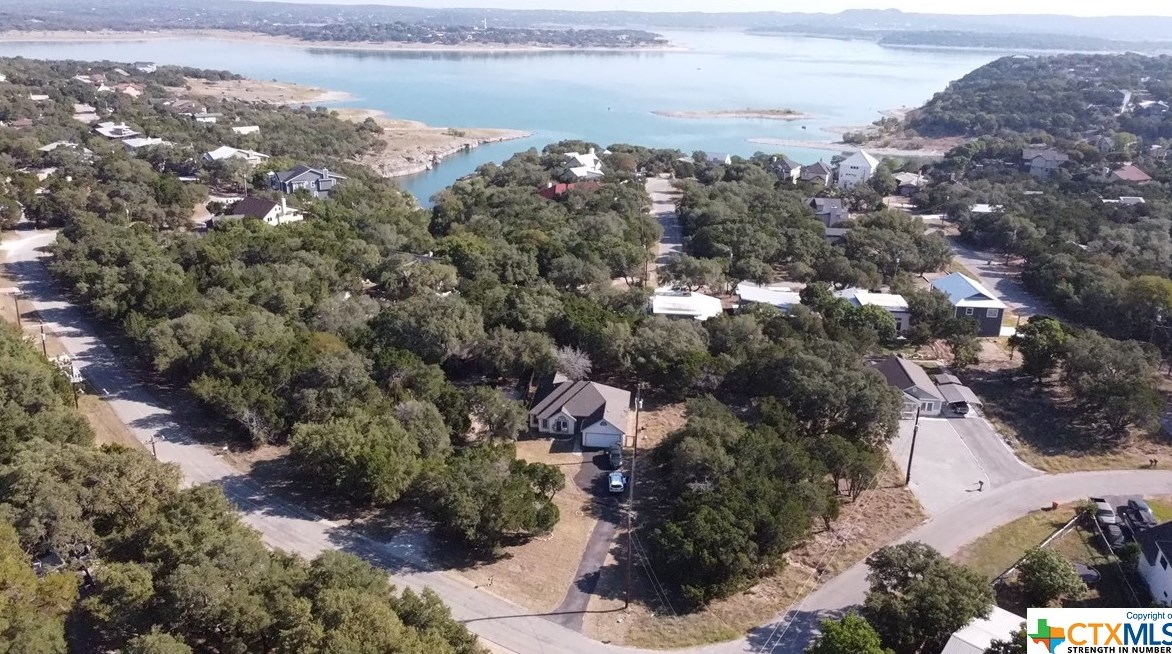 3443 Lakeview Dr, New Braunfels TX 78133-3484 exterior