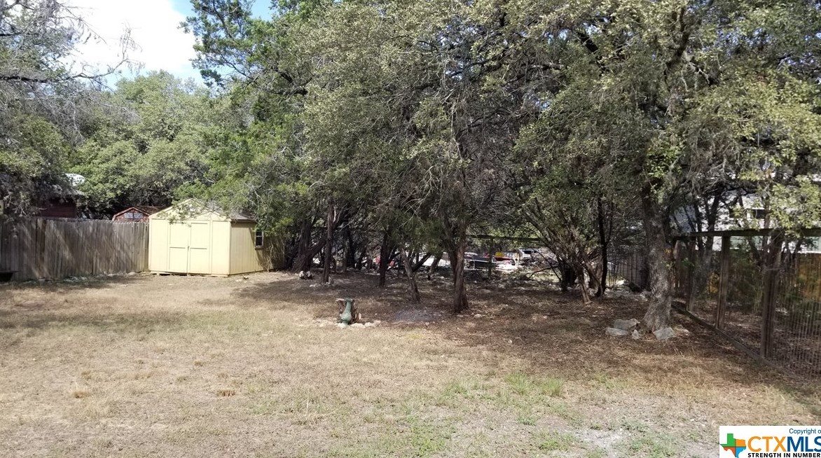 3443 Lakeview Dr, New Braunfels TX 78133-3484 exterior