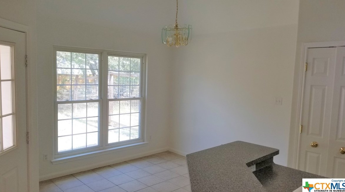 3443 Lakeview Dr, New Braunfels TX 78133-3484 exterior